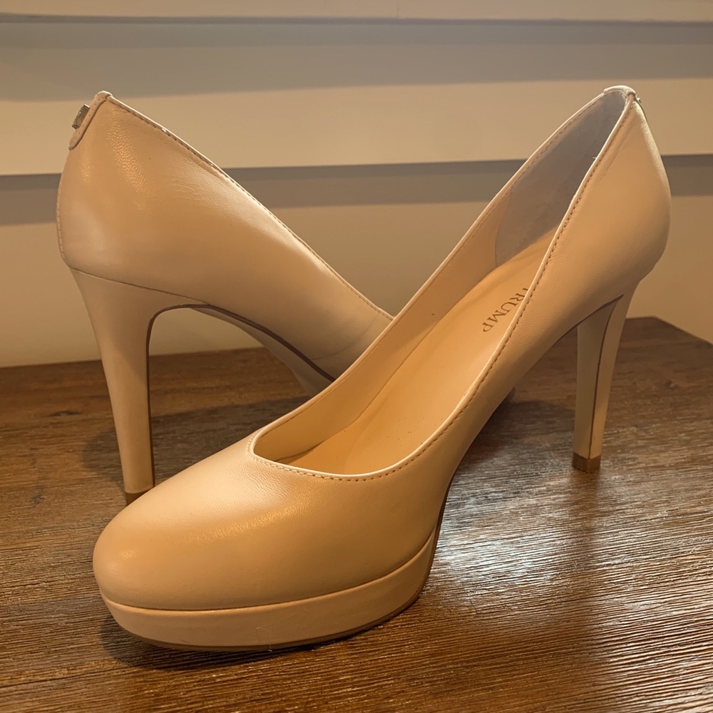 Light Natural Leather Pumps - Ivanka Trump